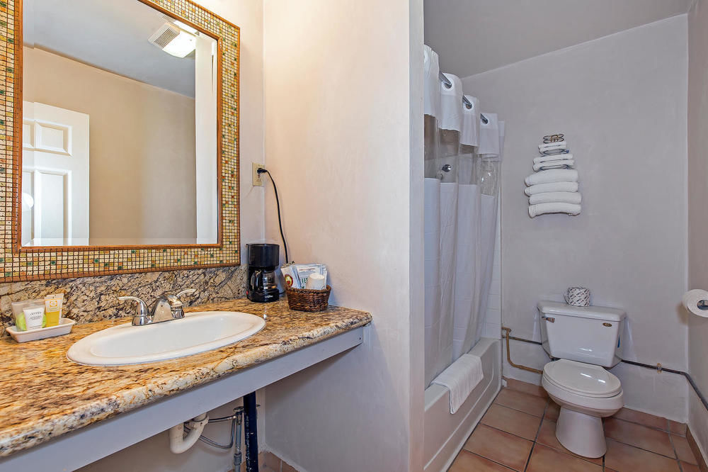 קלוברדייל Vineyard Valley Inn מראה חיצוני תמונה