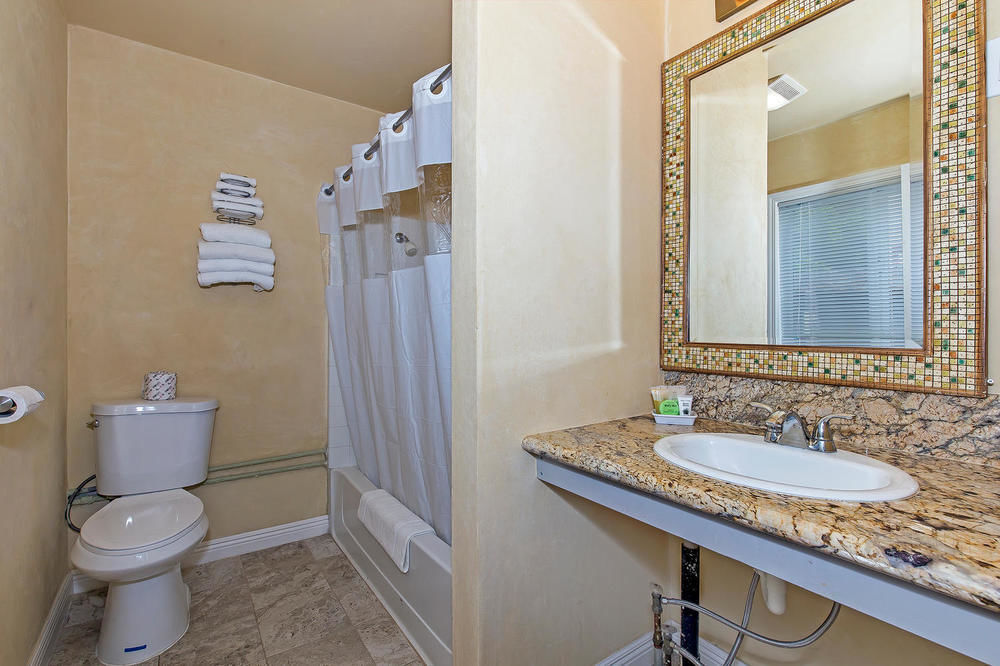 קלוברדייל Vineyard Valley Inn מראה חיצוני תמונה